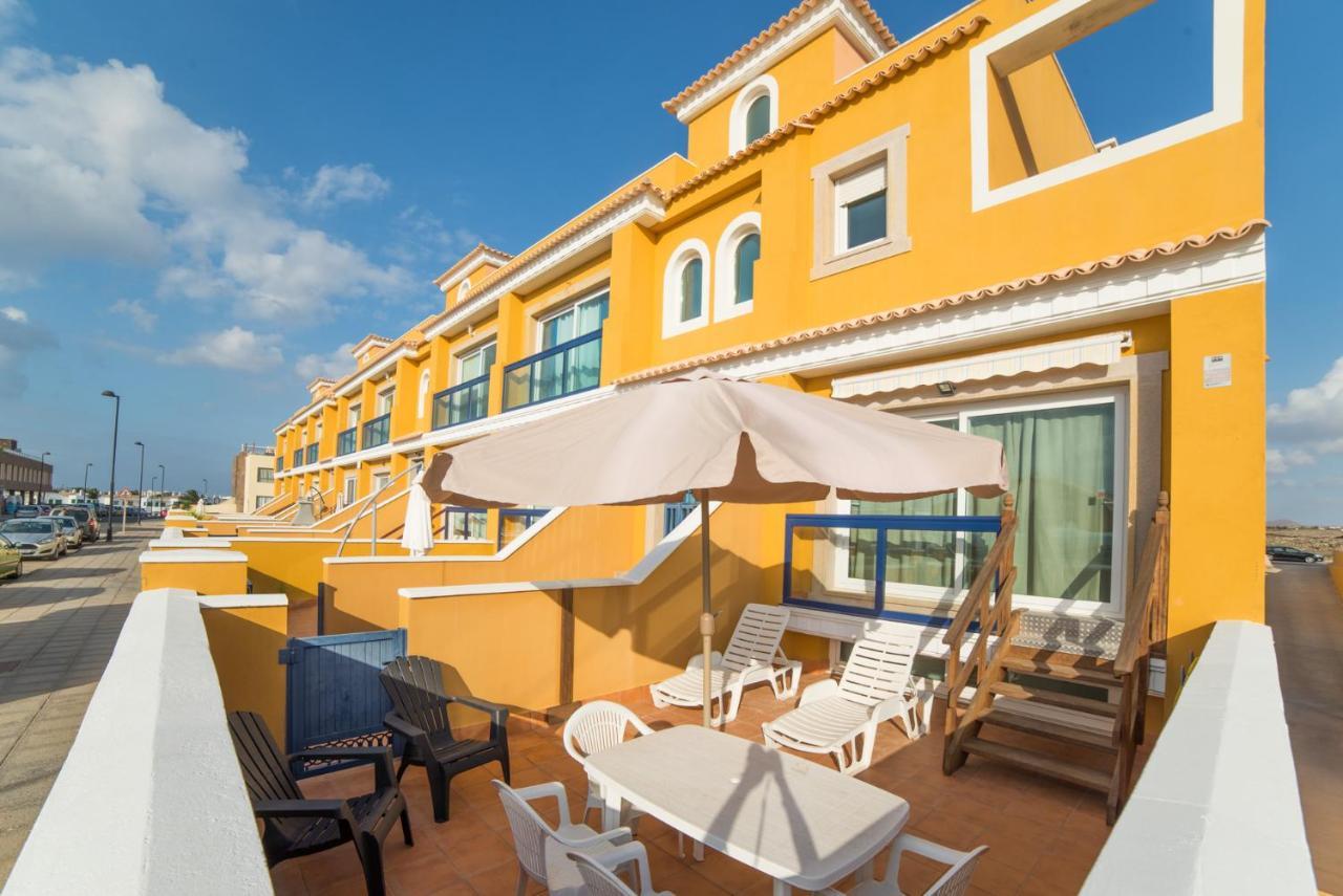 Apartamentos Arenas Blancas De Cotillo Vista Mar Exterior foto